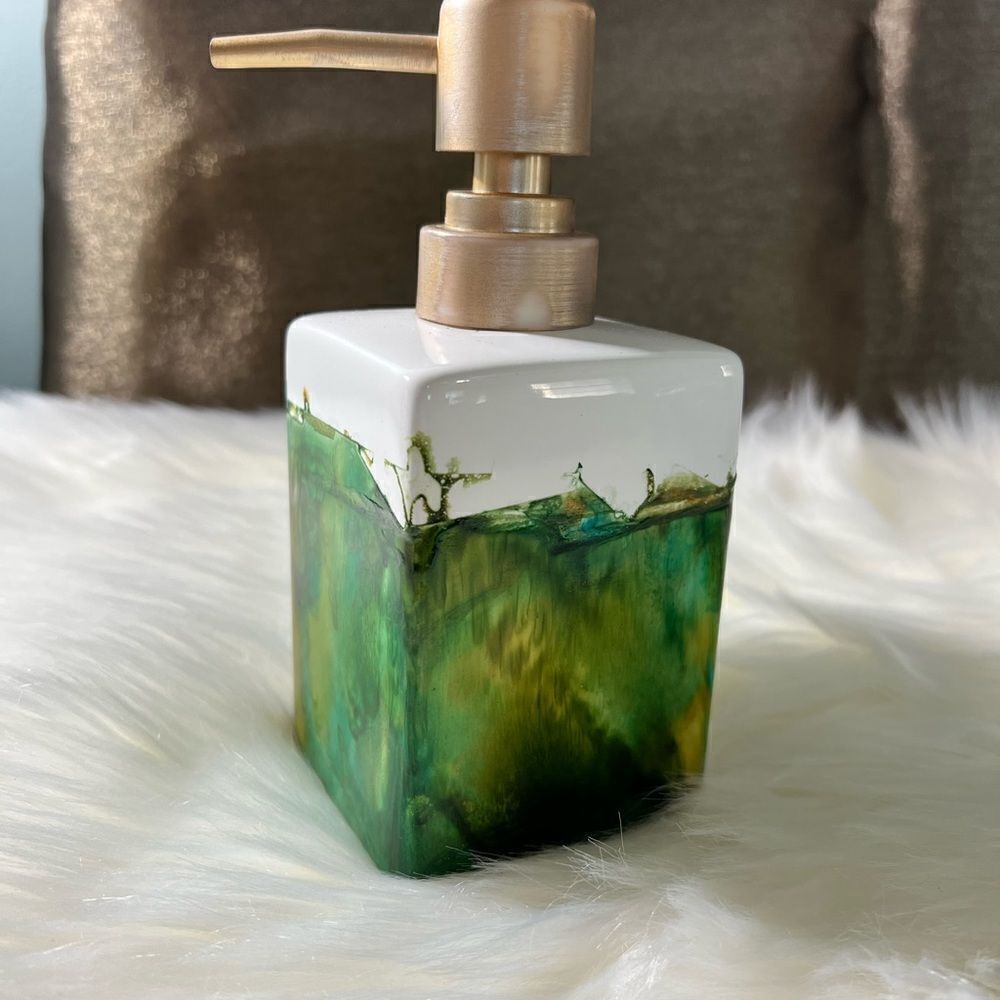 HANDCRAFTED Soap/Lotion Dispenser - Picture 7 of 7